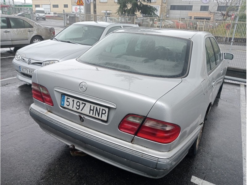 mercedes clase e (w210) berlina diesel del año 2013