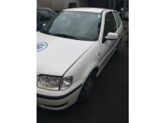 volkswagen polo berlina (6n2) del año 2000 2