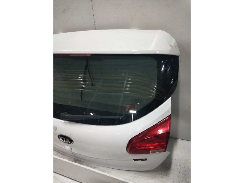 Recambio de porton trasero para kia cee´d drive referencia OEM IAM   