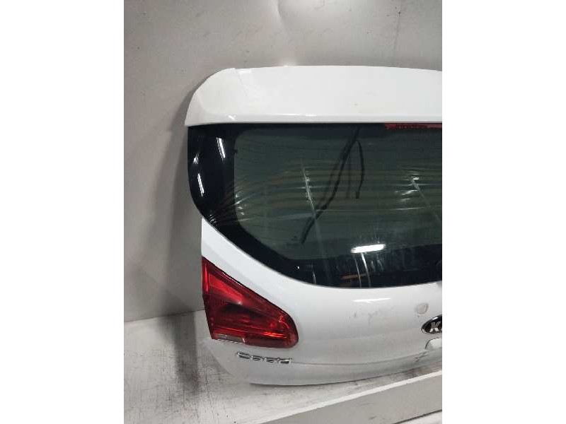 Recambio de porton trasero para kia cee´d drive referencia OEM IAM   