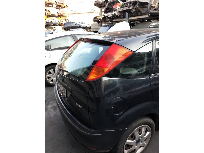 ford focus berlina (cak) del año 2004