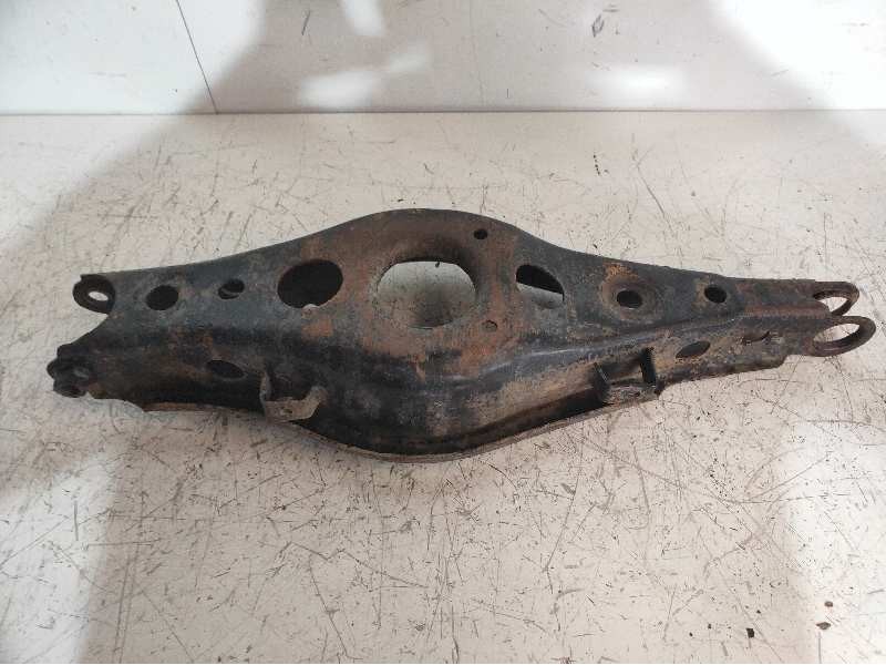 Recambio de brazo suspension inferior trasero izquierdo para toyota rav 4 (a3) active referencia OEM IAM   