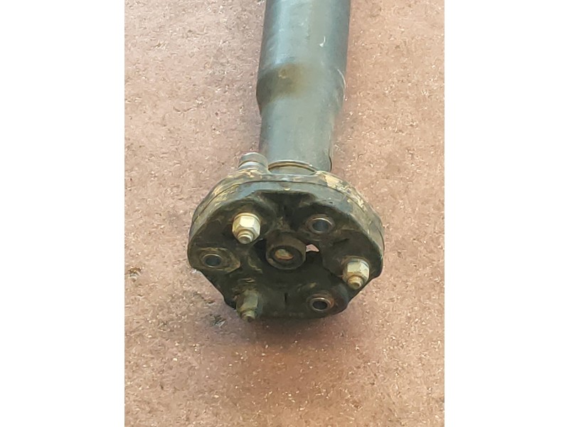 Recambio de transmision central para lancia thema gold referencia OEM IAM 04593650AH  