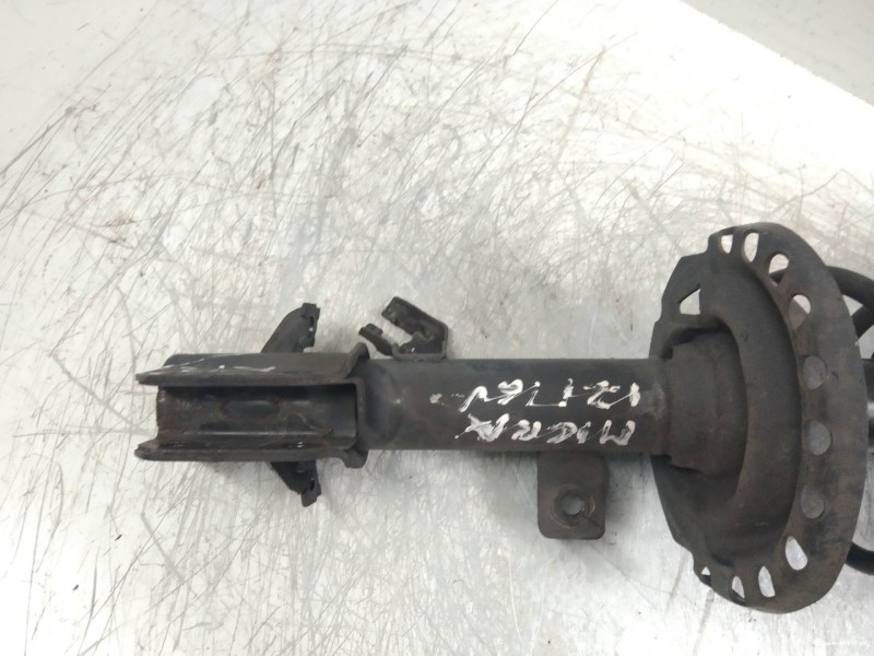 Recambio de amortiguador delantero izquierdo para nissan micra (k12e) acenta referencia OEM IAM   