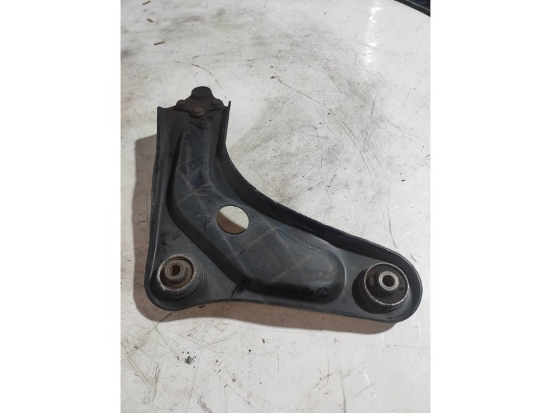 Recambio de brazo suspension inferior delantero izquierdo para citroen c-elysée seduction referencia OEM IAM   
