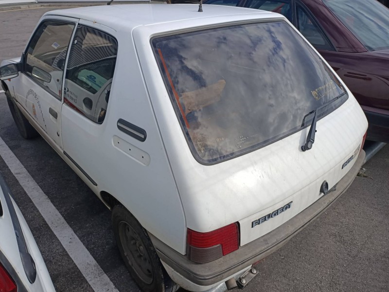 peugeot 205 berlina del año 1996 peugeot 205 berlina del año 1996