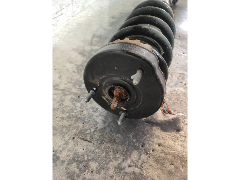 Recambio de amortiguador delantero izquierdo para lancia thema gold referencia OEM IAM P68143649AA  68143649AA