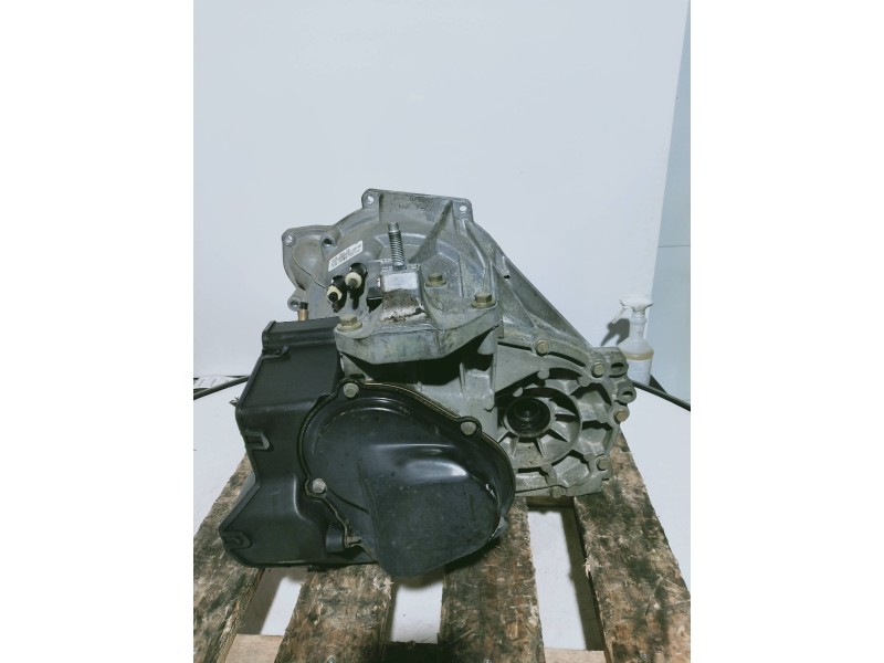 Recambio de caja cambios para ford fiesta (cbk) ambiente referencia OEM IAM 2N1R7002CB T6TB1 020903 000573 