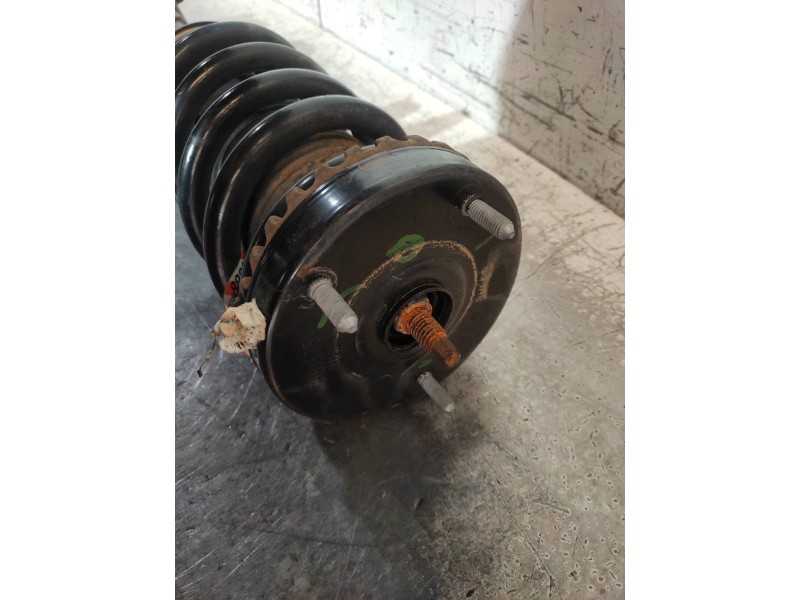 Recambio de amortiguador delantero derecho para lancia thema gold referencia OEM IAM   68143648AA