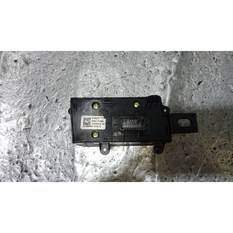 Recambio de mando multifuncion para kia sportage business 2wd referencia OEM IAM 93600F1AB0  