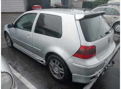 volkswagen golf iv berlina (1j1) del año 2002 2