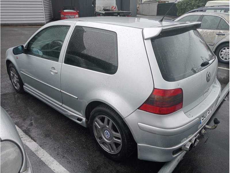 volkswagen golf iv berlina (1j1) del año 2002