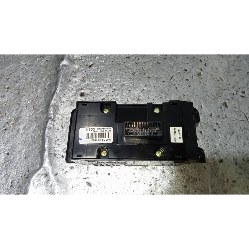 Recambio de mando multifuncion para kia sportage business 2wd referencia OEM IAM 93700D9010 4A91A11000 