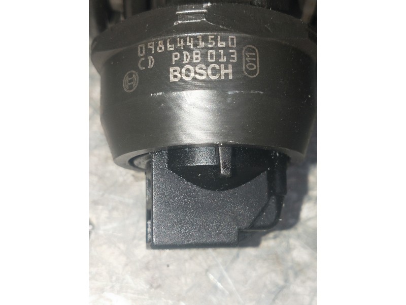 Recambio de inyector para skoda superb (3u4) referencia OEM IAM 0986441560  