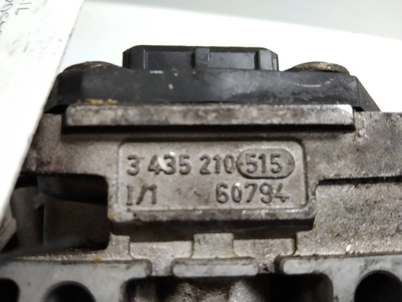 Recambio de inyector monopunto para lancia delta 1.4 cat referencia OEM IAM 0438201168 3435210515 