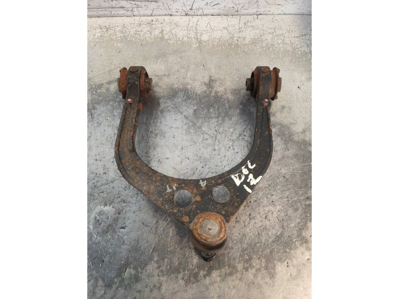 Recambio de brazo suspension superior delantero izquierdo para lancia thema gold referencia OEM IAM   68487351AA