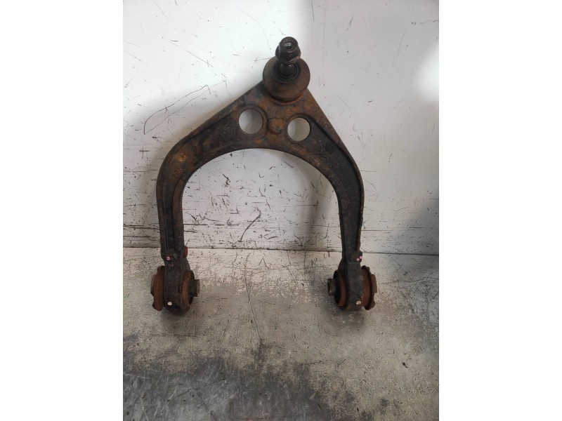 Recambio de brazo suspension superior delantero izquierdo para lancia thema gold referencia OEM IAM   68487351AA