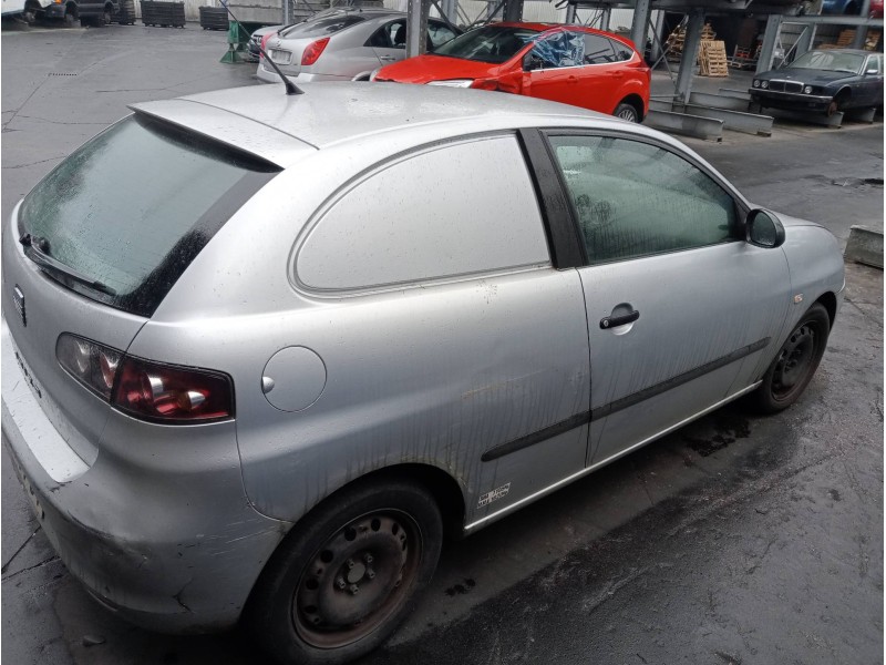 seat ibiza (6l1) del año 2006