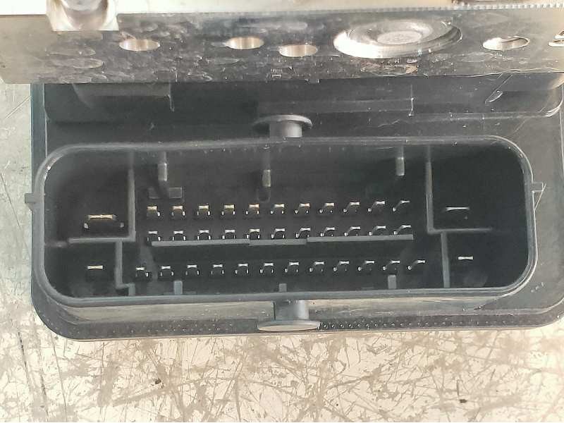 Recambio de abs para kia stonic (ybcuv) concept referencia OEM IAM 58920H8250 L4C N185274 A1002219AEE V12GAH1E1127523