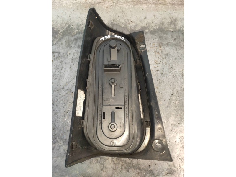 Recambio de piloto trasero derecho para smart coupe fortwo coupe cdi referencia OEM IAM   