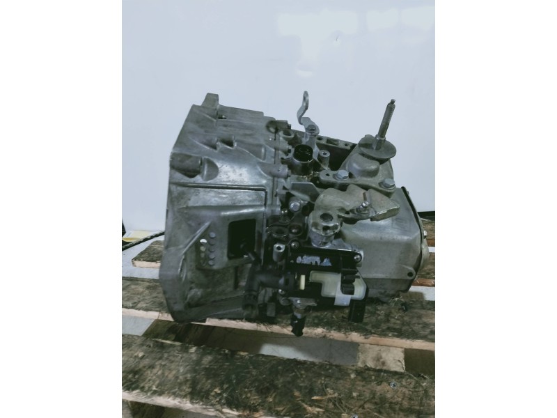 Recambio de caja cambios para citroen c4 lim. exclusive referencia OEM IAM 20EA23 1333987 6V