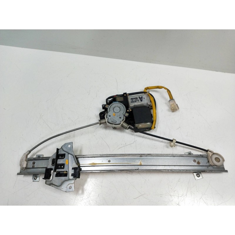 Recambio de elevalunas delantero izquierdo para mitsubishi galant berlina (ea0) 2500 v6 24v referencia OEM IAM MR280665 06202000
