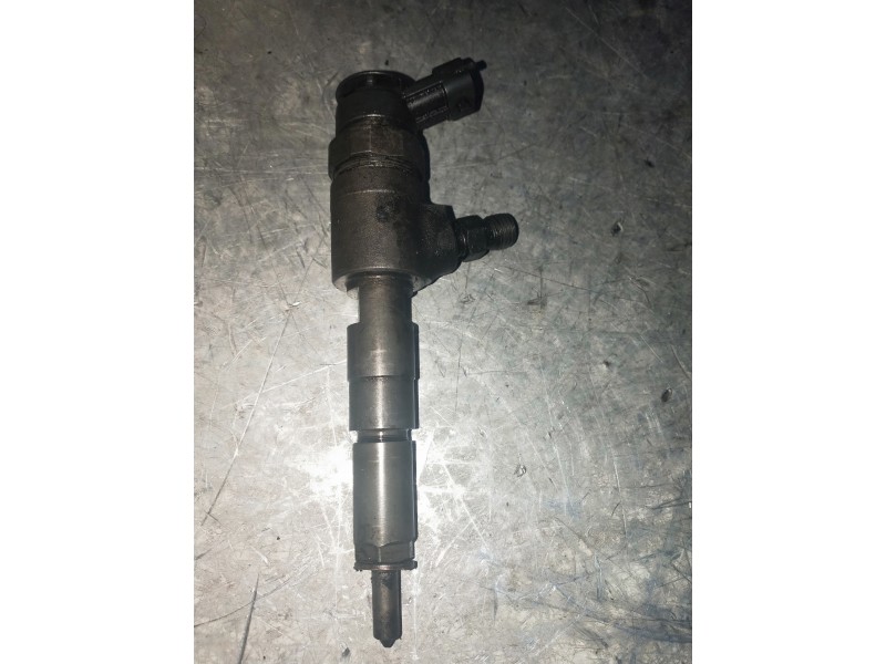 Recambio de inyector para peugeot 307 (s1) xn referencia OEM IAM 0116 0445110075 9641496180