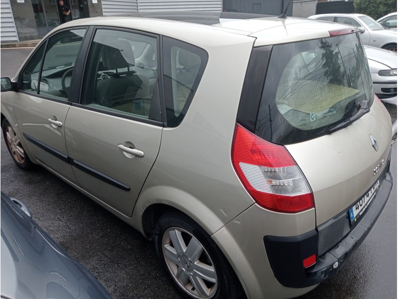 renault scenic ii del año 2006
