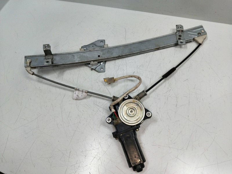 Recambio de elevalunas delantero izquierdo para mitsubishi galant berlina (e50) 2000 glsi berlina (4-ptas.) referencia OEM IAM M