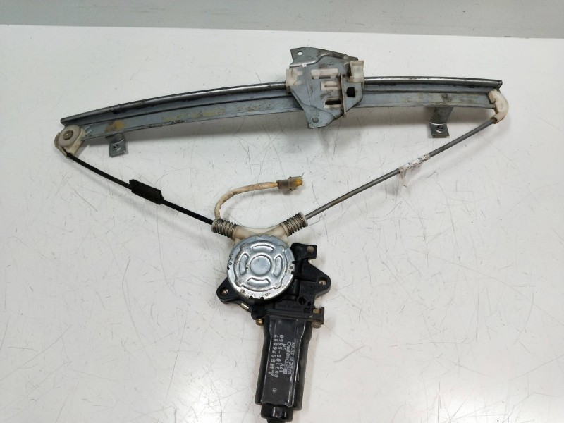 Recambio de elevalunas delantero izquierdo para mitsubishi galant berlina (e50) 2000 glsi berlina (4-ptas.) referencia OEM IAM M