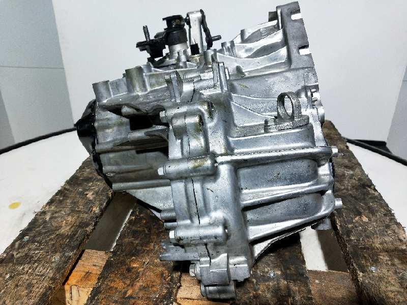 Recambio de caja cambios para kia stonic (ybcuv) concept referencia OEM IAM U94L TJW5F 155677