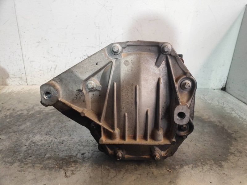 Recambio de diferencial trasero para lancia thema gold referencia OEM IAM A2033610706  68040265AA