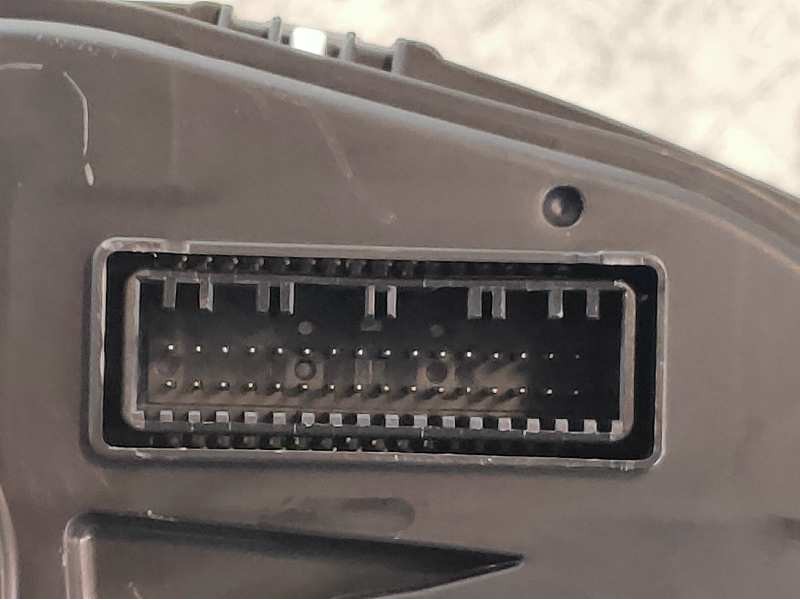 Recambio de cuadro instrumentos para kia stonic (ybcuv) concept referencia OEM IAM 94003H8300 Z30 75641806110120
