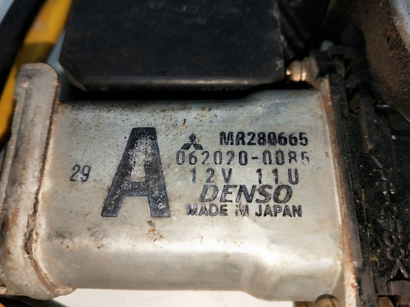 Recambio de elevalunas delantero izquierdo para mitsubishi galant berlina (ea0) 2400 gls referencia OEM IAM MR280665 0620200085 