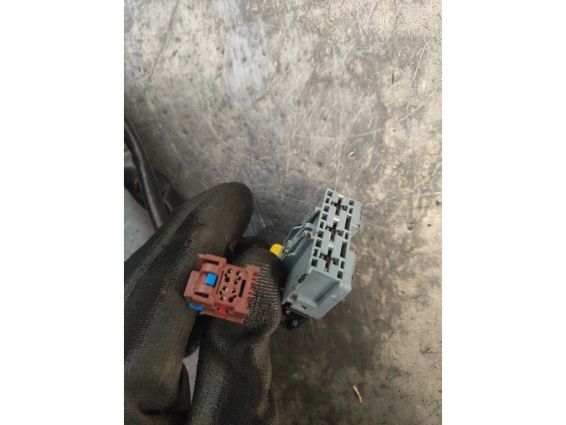 Recambio de columna direccion para kia stonic (ybcuv) concept referencia OEM IAM GE610J3100  