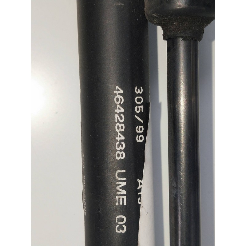 Recambio de amortiguadores maletero / porton para lancia lybra berlina 1.9 jtd cat referencia OEM IAM 46428438  