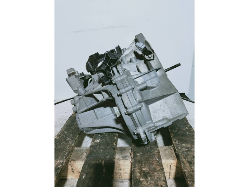 Recambio de caja cambios para renault megane iii berlina 5 p dynamique referencia OEM IAM TL4068 S017380 6V