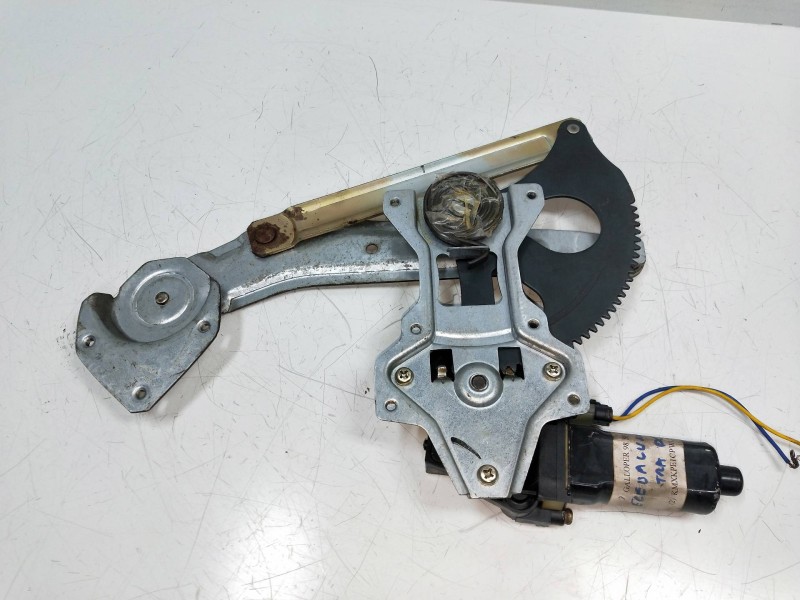 Recambio de elevalunas trasero derecho para mitsubishi galloper (hyundai) 2.5 turbodiesel referencia OEM IAM F00S1A2146 HR805960