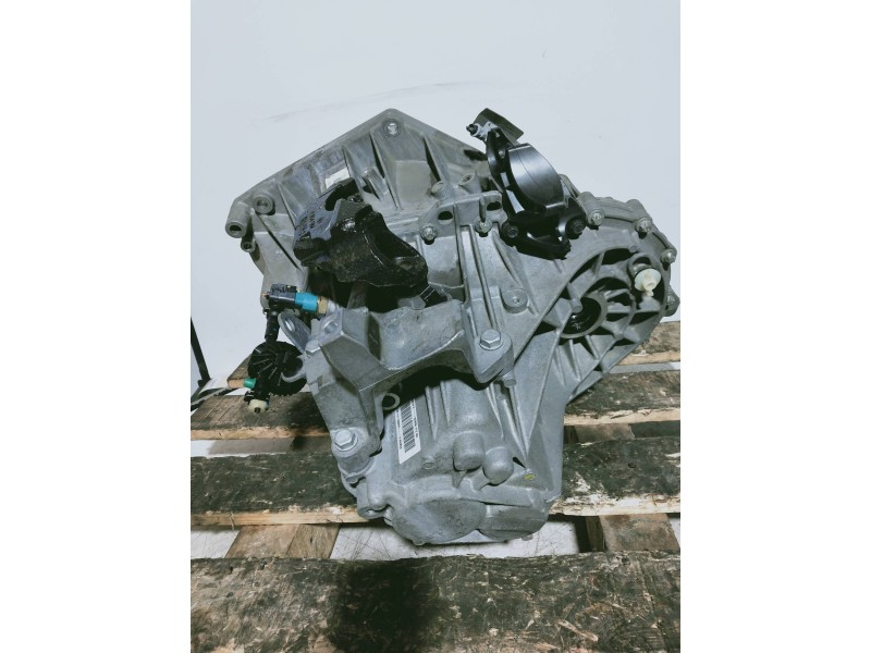 Recambio de caja cambios para renault megane iii berlina 5 p dynamique referencia OEM IAM TL4068 S017380 6V