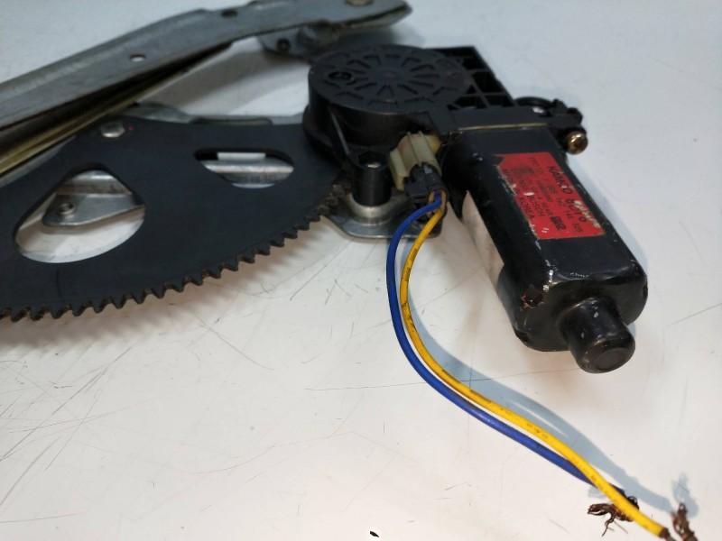 Recambio de elevalunas trasero derecho para mitsubishi galloper (hyundai) 2.5 turbodiesel referencia OEM IAM F00S1A2146 HR805960