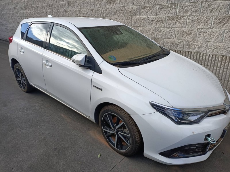 toyota auris del año 2017
