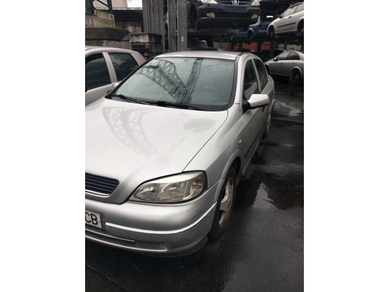 opel astra g berlina del año 1998