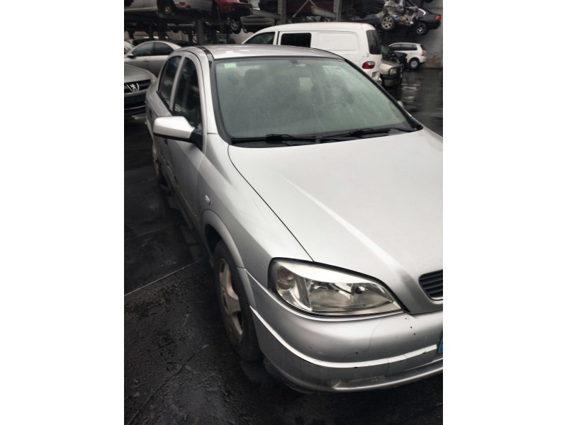 opel astra g berlina del año 1998