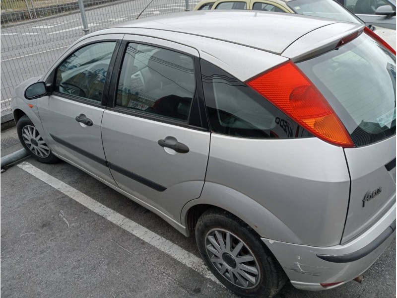 ford focus berlina (cak) del año 2003