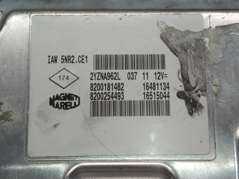 Recambio de centralita motor uce para renault clio ii fase i (b/cbo) 1.2 16 v rt (b/cb05/w) referencia OEM IAM IAW5NR2CE1 820018