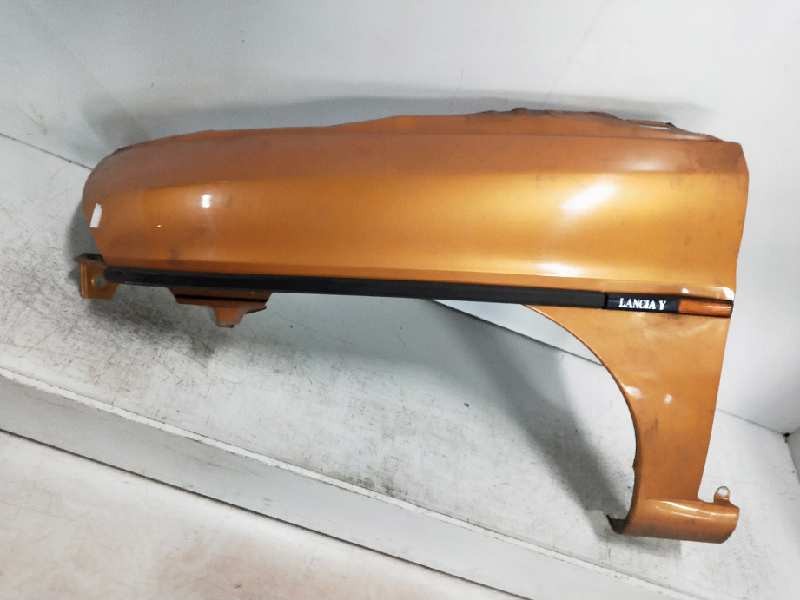 Recambio de aleta delantera izquierda para lancia lancia y 1.2 cat referencia OEM IAM   