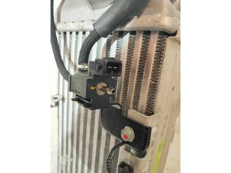 Recambio de intercooler para kia stonic (ybcuv) concept referencia OEM IAM 2827004610 0461 