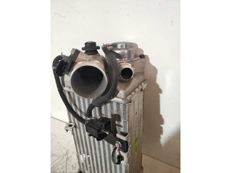 Recambio de intercooler para kia stonic (ybcuv) concept referencia OEM IAM 2827004610 0461 