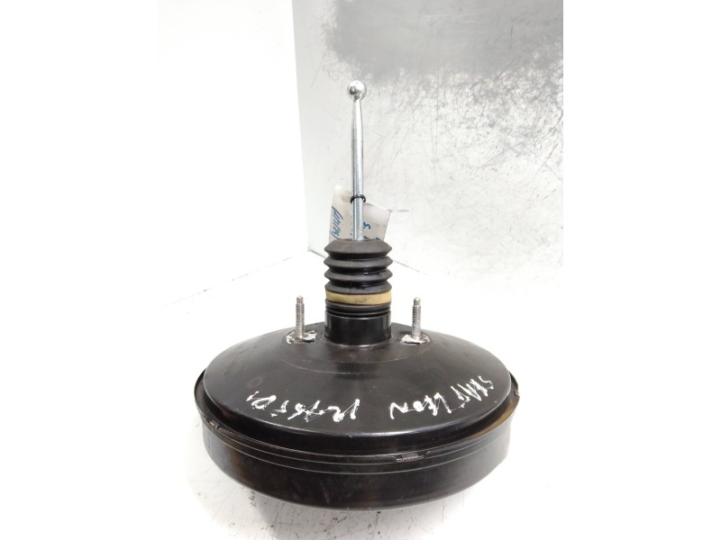 Recambio de servofreno para seat leon (5f1) style referencia OEM IAM 5Q1614105BR  