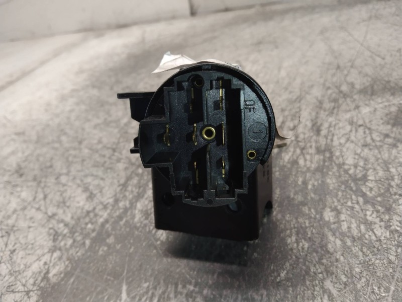 Recambio de conmutador de arranque para fiat punto berlina (188) 1.9 d elx (i) referencia OEM IAM B36505521  